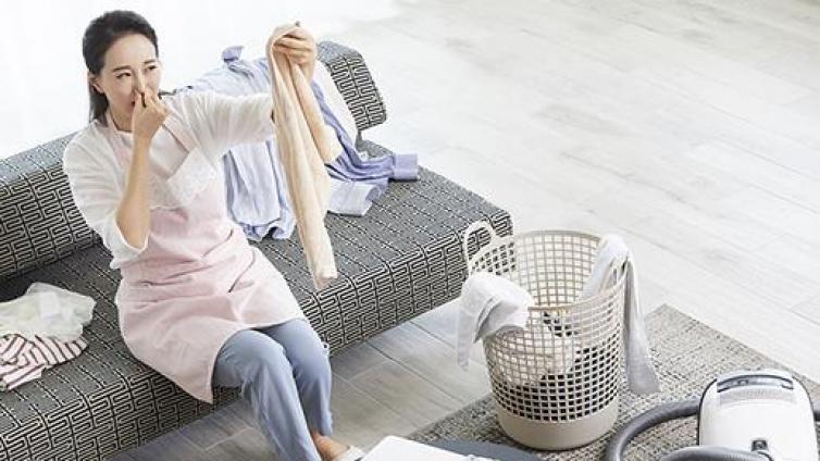 连绵阴雨天拯救又湿又臭的衣服 不同布料衣服的保存